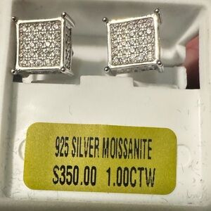 New  925 Sterling Silver 1CTW Moissanite Stud Earrings